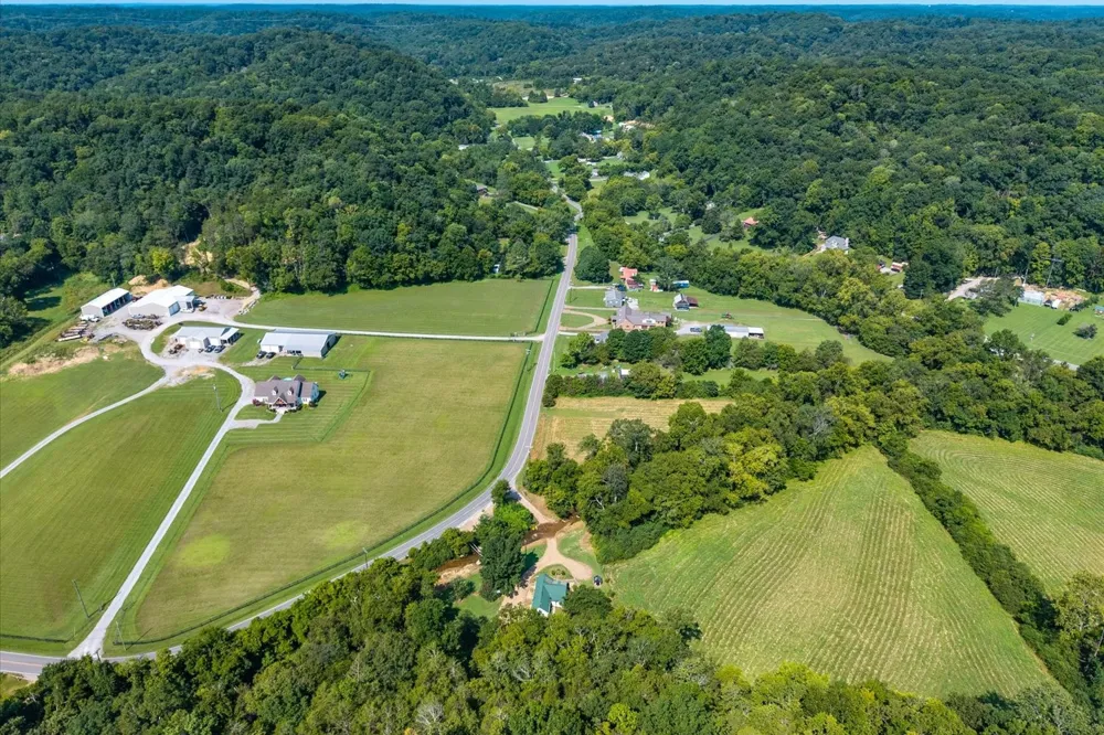 5360 Pond Creek Rd Pegram, TN 37143