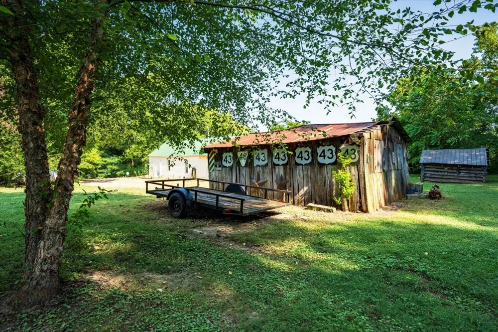5360 Pond Creek Rd Pegram, TN 37143