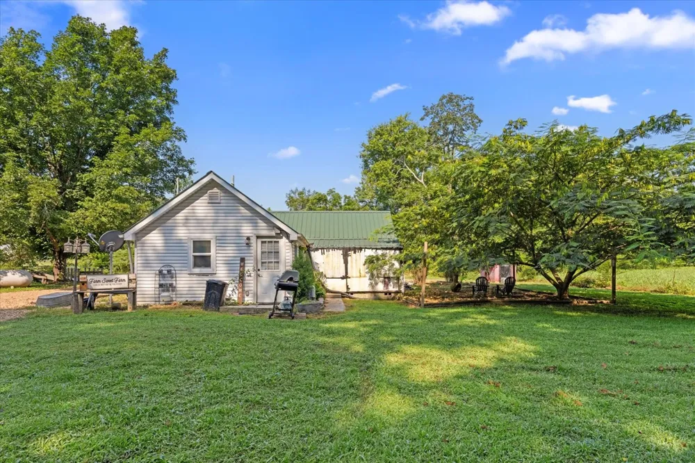 5360 Pond Creek Rd Pegram, TN 37143