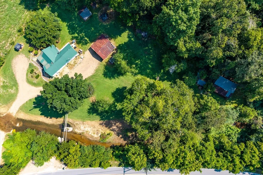 5360 Pond Creek Rd Pegram, TN 37143