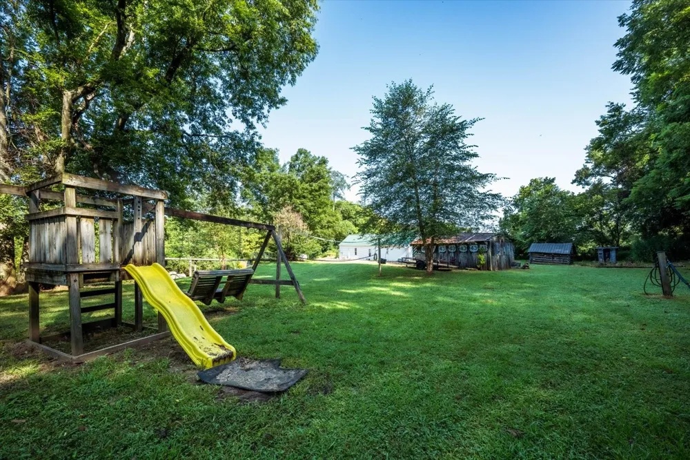 5360 Pond Creek Rd Pegram, TN 37143