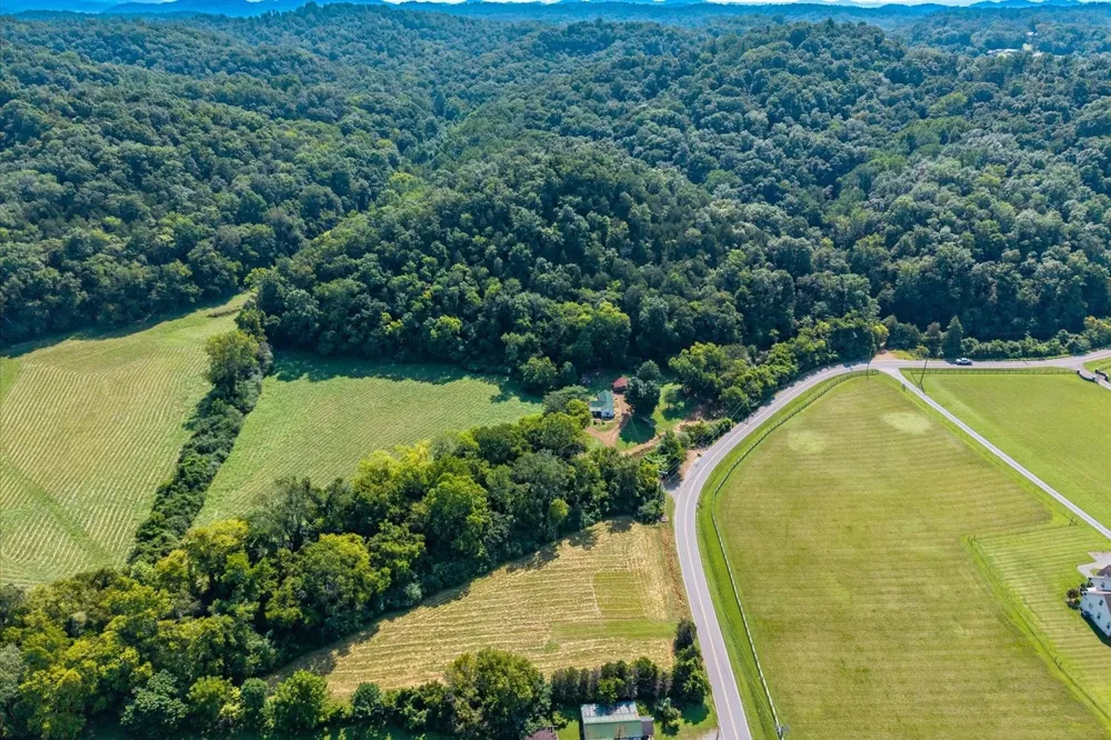 5360 Pond Creek Rd Pegram, TN 37143