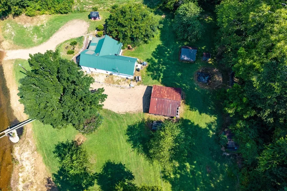 5360 Pond Creek Rd Pegram, TN 37143