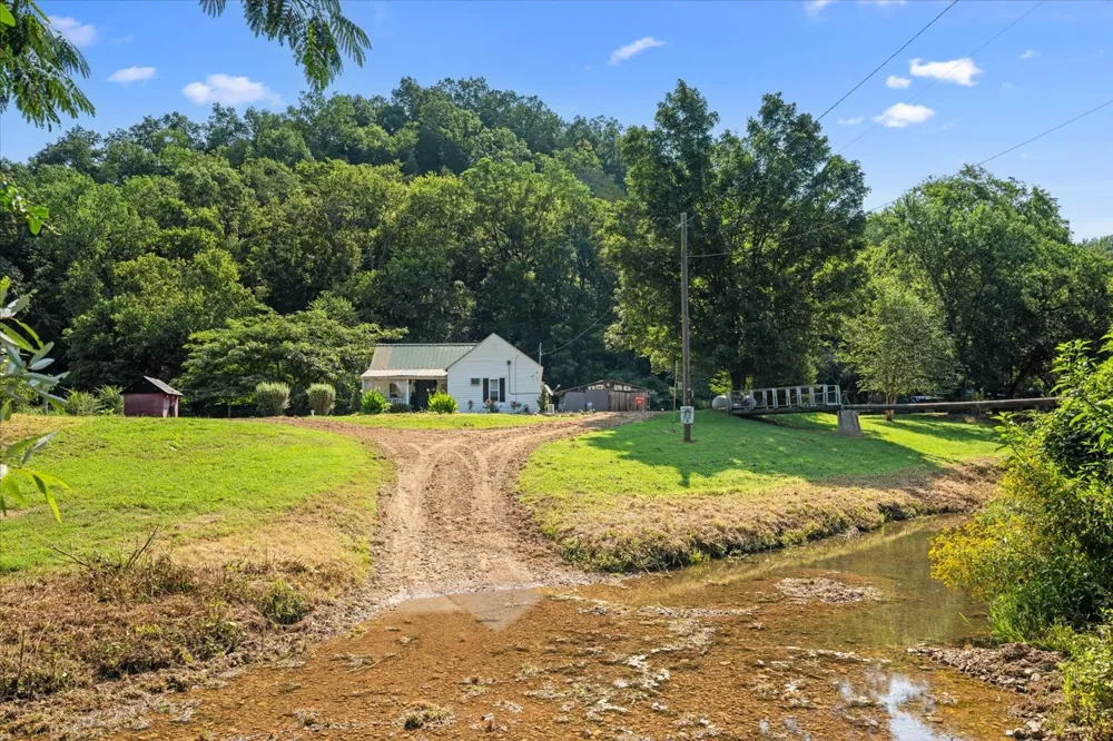 5360 Pond Creek Rd Pegram, TN 37143
