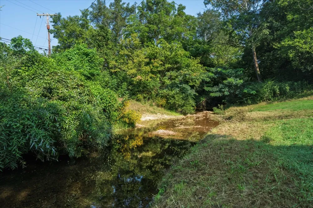5360 Pond Creek Rd Pegram, TN 37143
