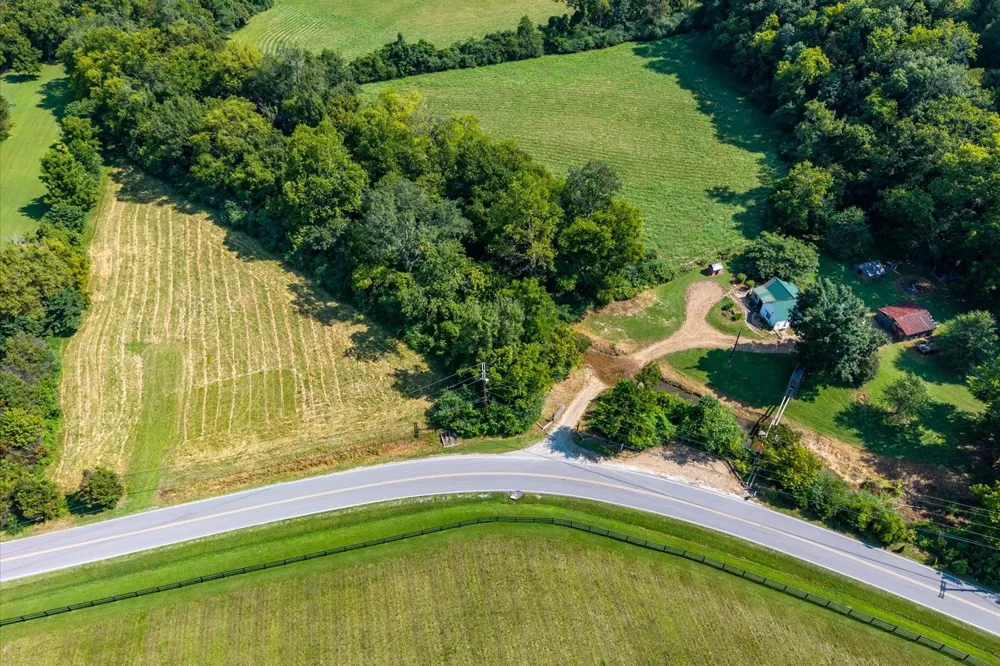 5360 Pond Creek Rd Pegram, TN 37143