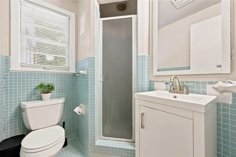 949 SW 13TH STREET Gainesville, FL 32601