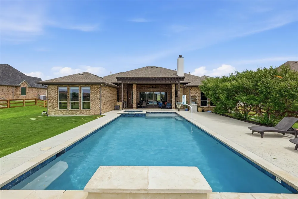 3249 Glenmore Avenue Northlake, TX 76247