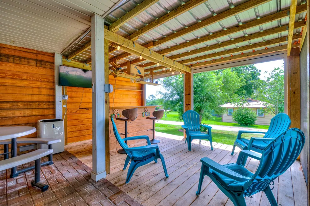 20 Clearview Street Point Blank, TX 77364