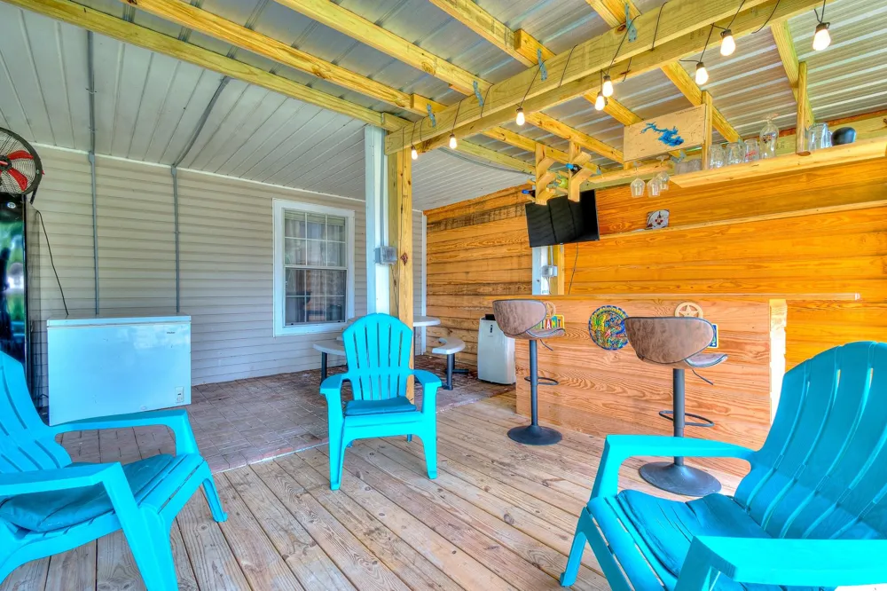 20 Clearview Street Point Blank, TX 77364