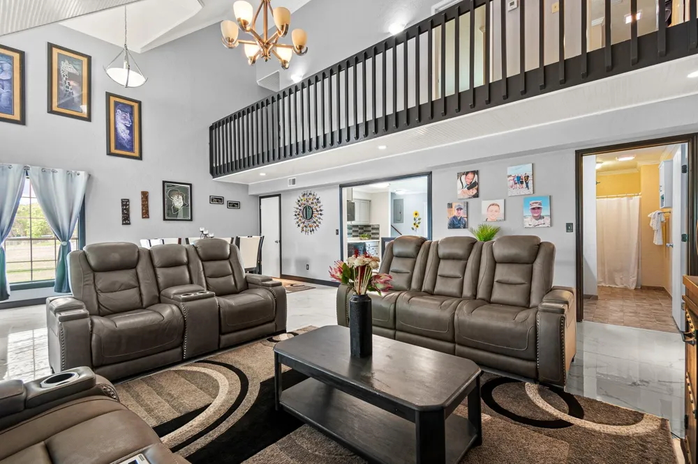 20 Clearview Street Point Blank, TX 77364