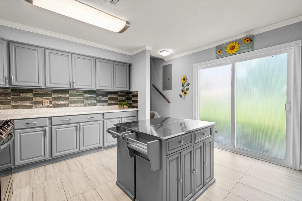 20 Clearview Street Point Blank, TX 77364