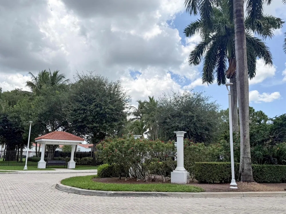22162 Majestic Woods Way Boca Raton, FL 33428