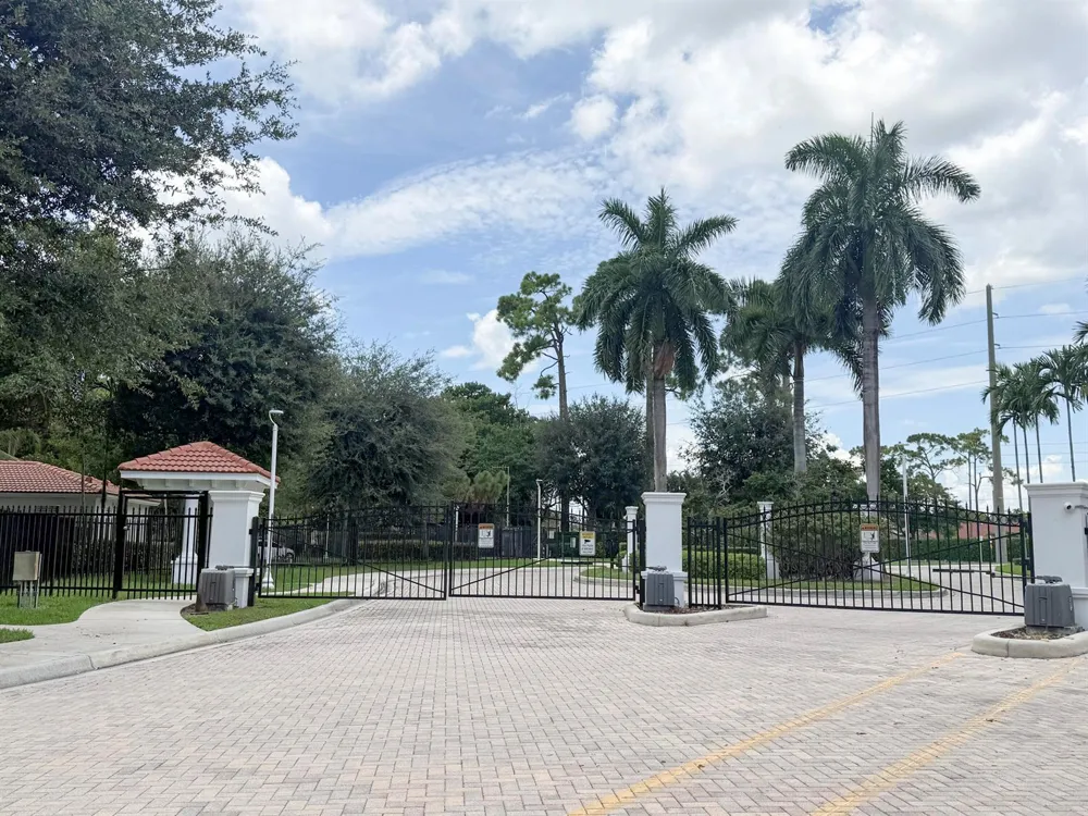 22162 Majestic Woods Way Boca Raton, FL 33428