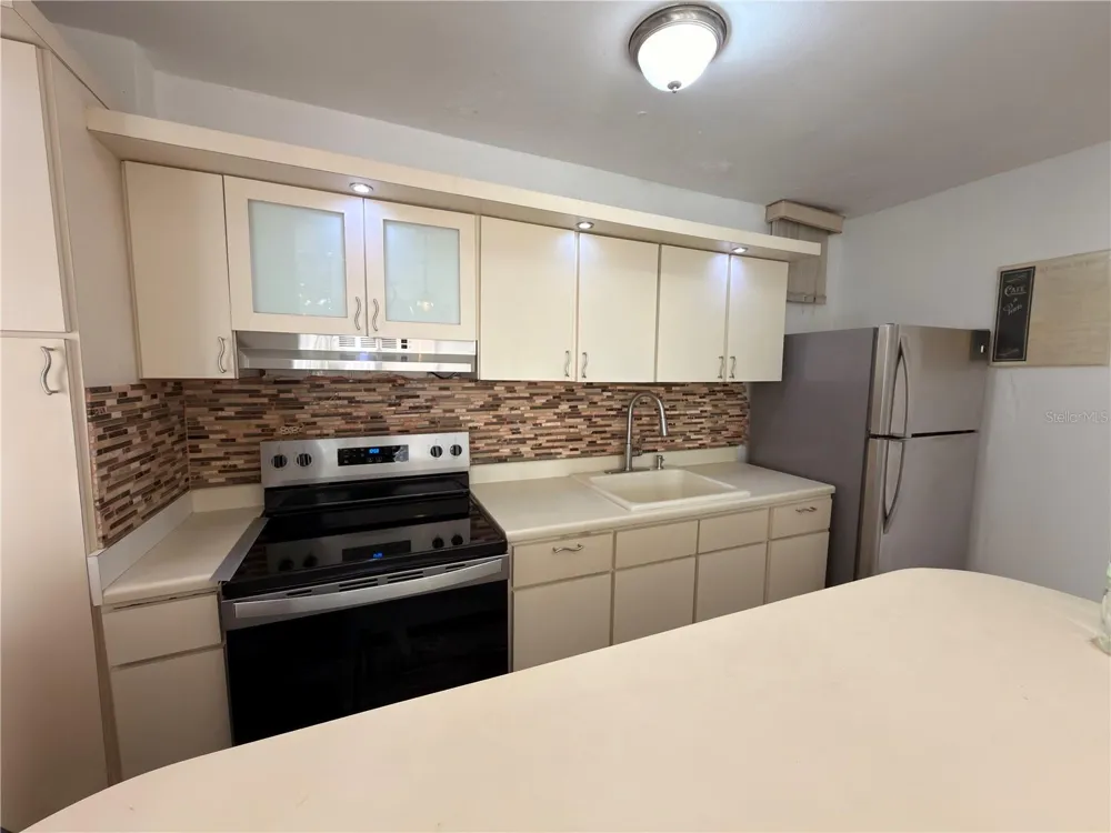 274 CALLE URUGUAY #202 San Juan, PR 00917