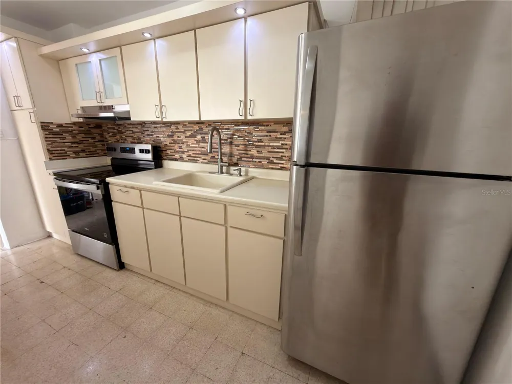 274 CALLE URUGUAY #202 San Juan, PR 00917