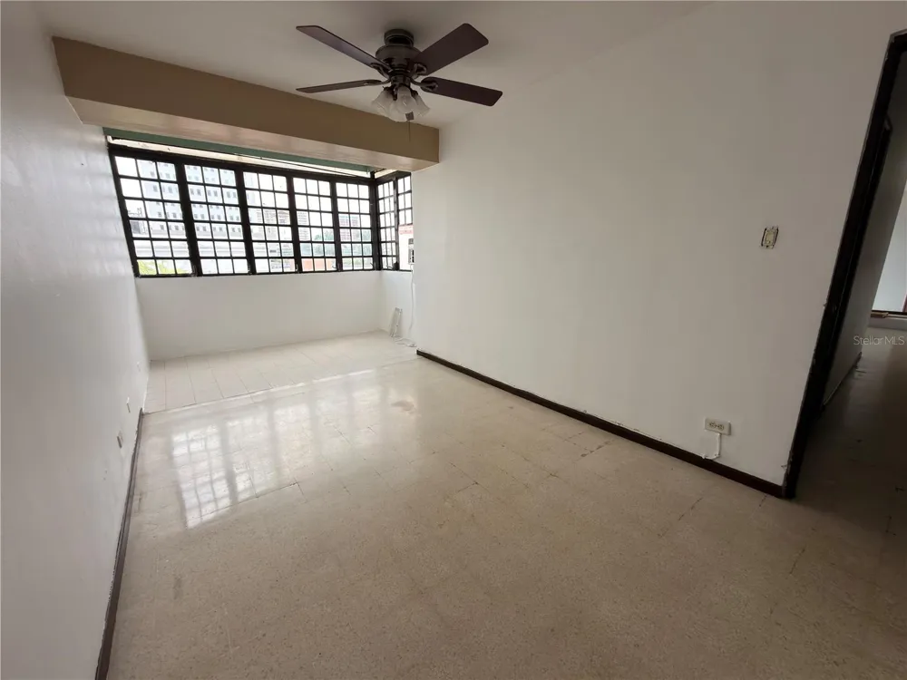 274 CALLE URUGUAY #202 San Juan, PR 00917