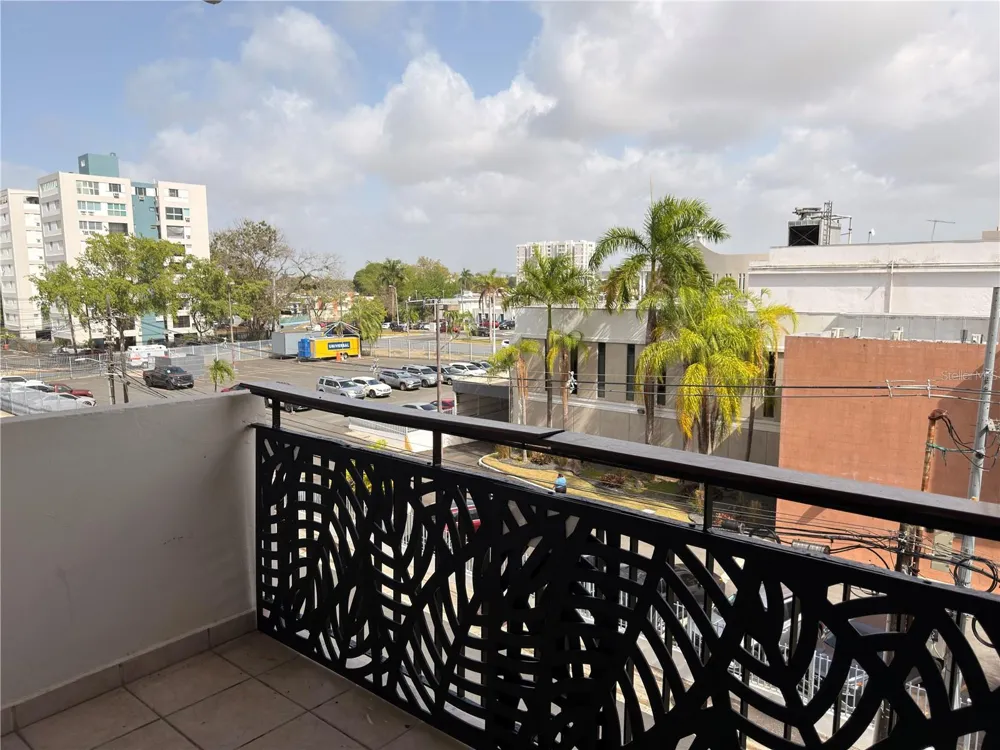 274 CALLE URUGUAY #202 San Juan, PR 00917