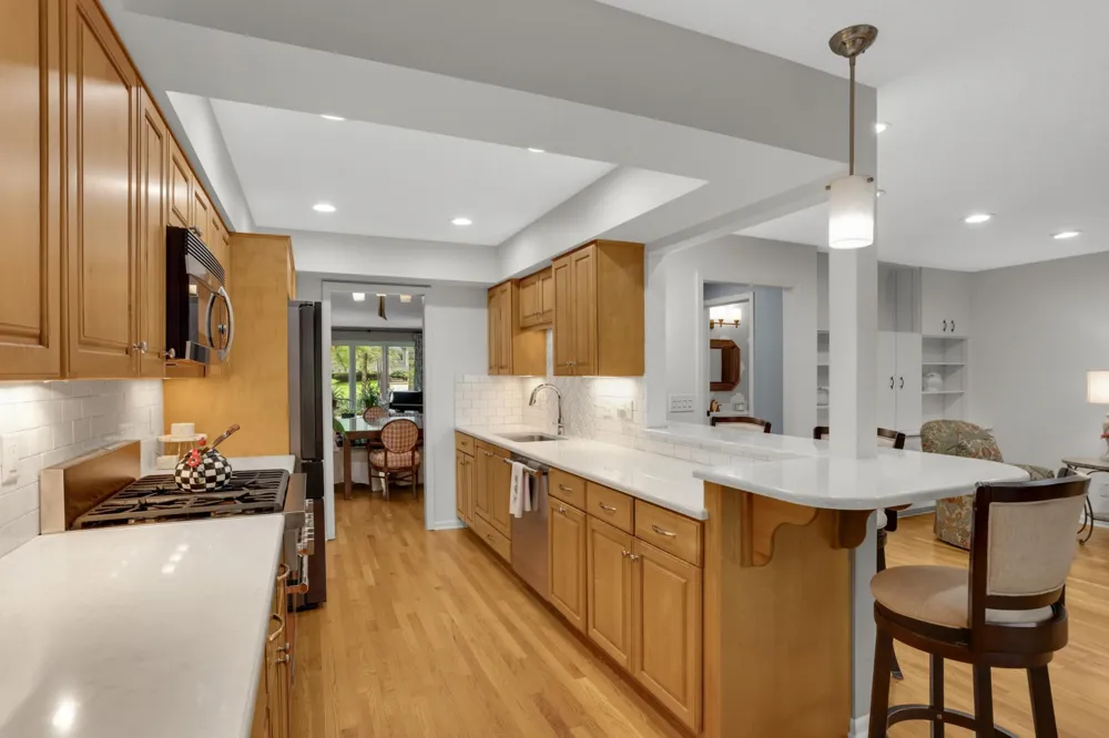 1775 Lexington Avenue S #23 Mendota Heights, MN 55118