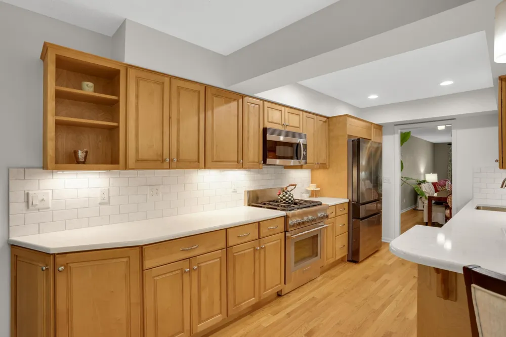 1775 Lexington Avenue S #23 Mendota Heights, MN 55118