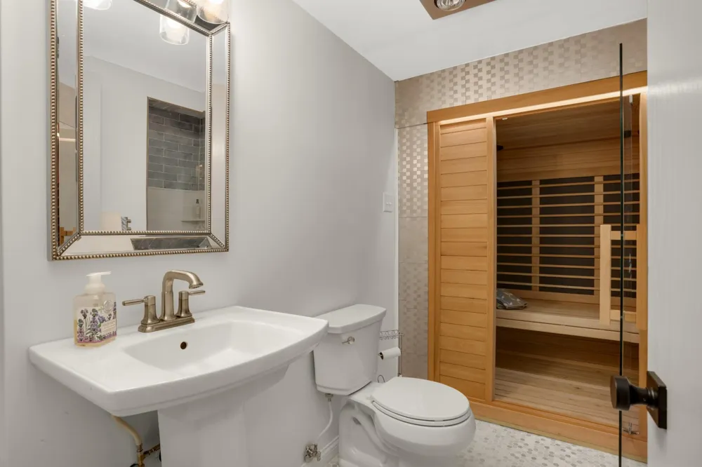1775 Lexington Avenue S #23 Mendota Heights, MN 55118