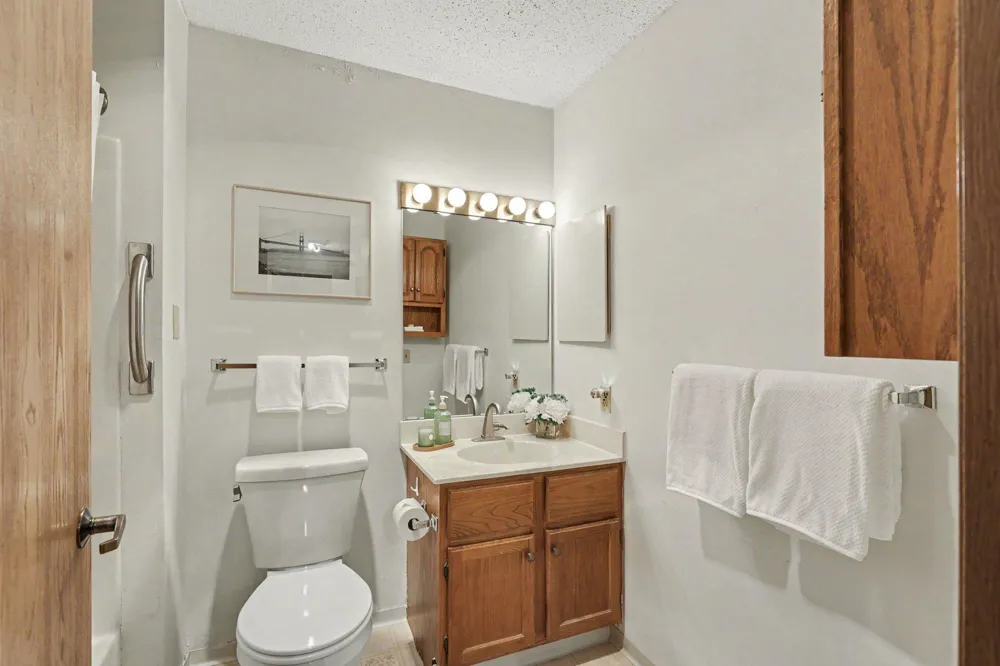 500 County Road B W #204 Roseville, MN 55113