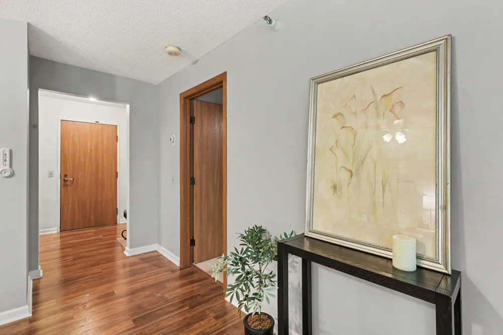 500 County Road B W #204 Roseville, MN 55113