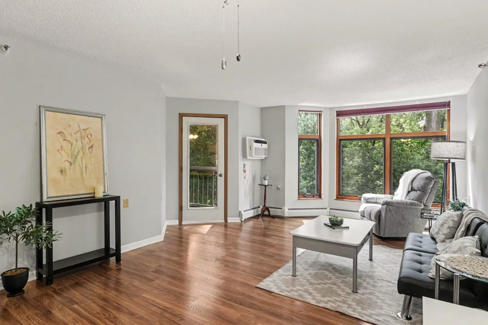 500 County Road B W #204 Roseville, MN 55113