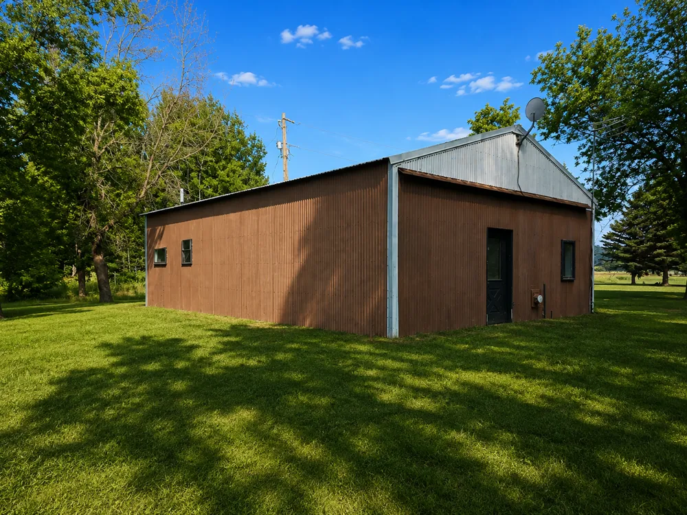 8996 Saint Croix Trail North Branch, MN 55056