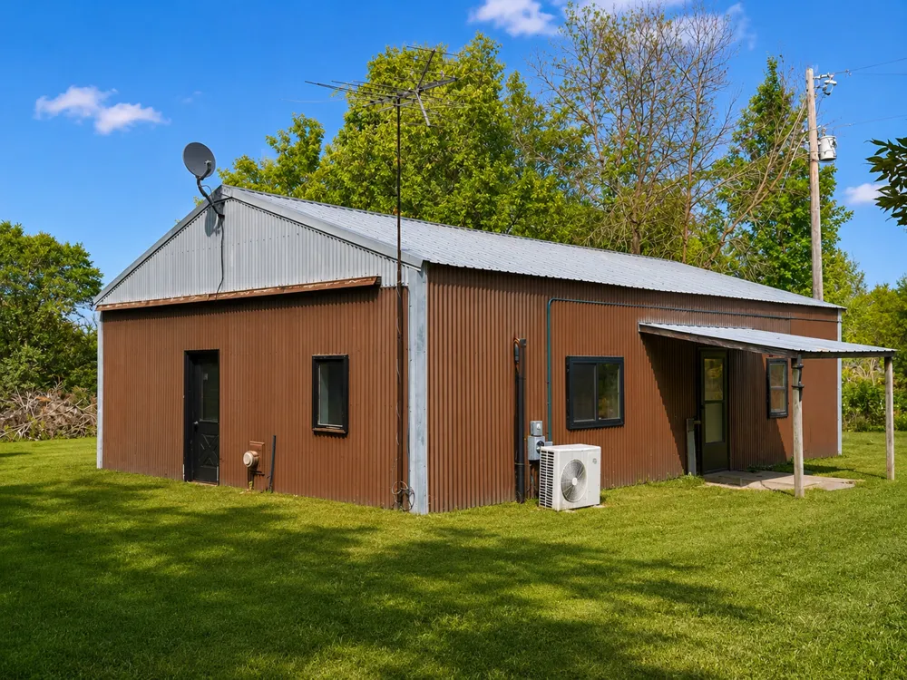 8996 Saint Croix Trail North Branch, MN 55056