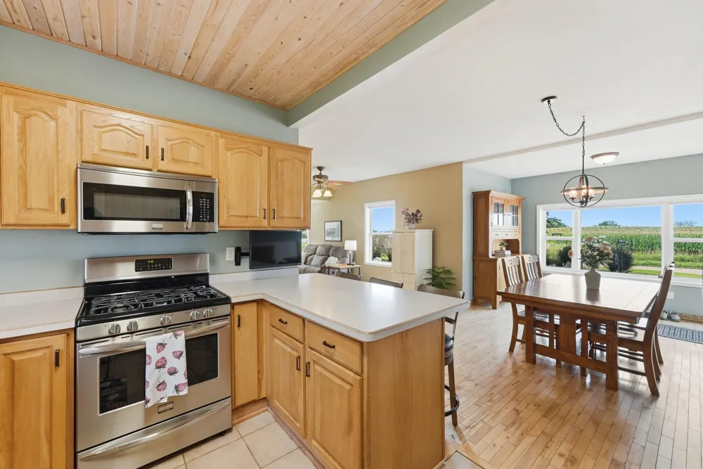 7520 County Road 9 NE Willmar, MN 56201