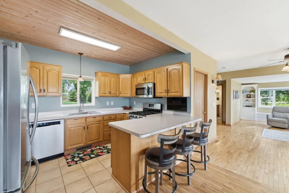 7520 County Road 9 NE Willmar, MN 56201
