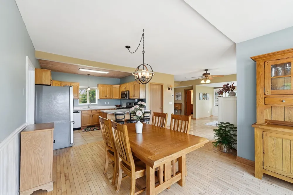 7520 County Road 9 NE Willmar, MN 56201