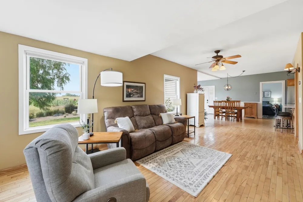 7520 County Road 9 NE Willmar, MN 56201
