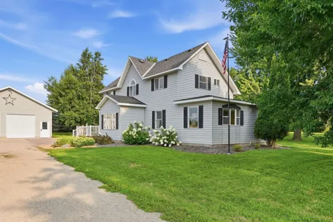 7520 County Road 9 NE