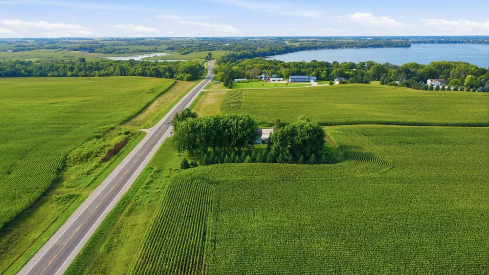 7520 County Road 9 NE Willmar, MN 56201