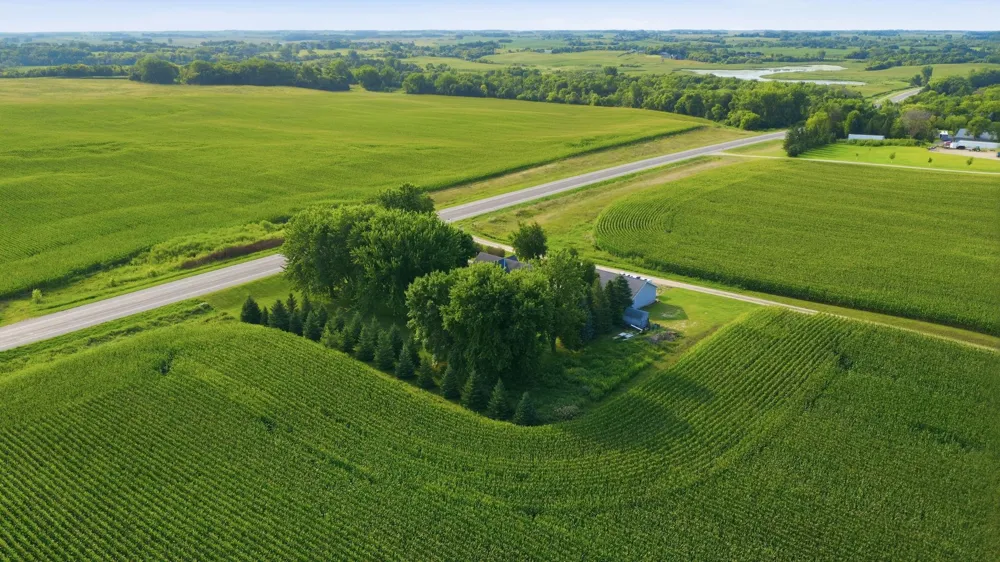 7520 County Road 9 NE Willmar, MN 56201