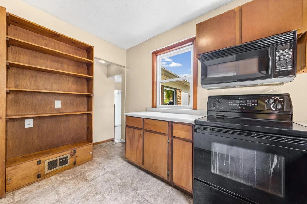 207 7th Street Waverly, MN 55390