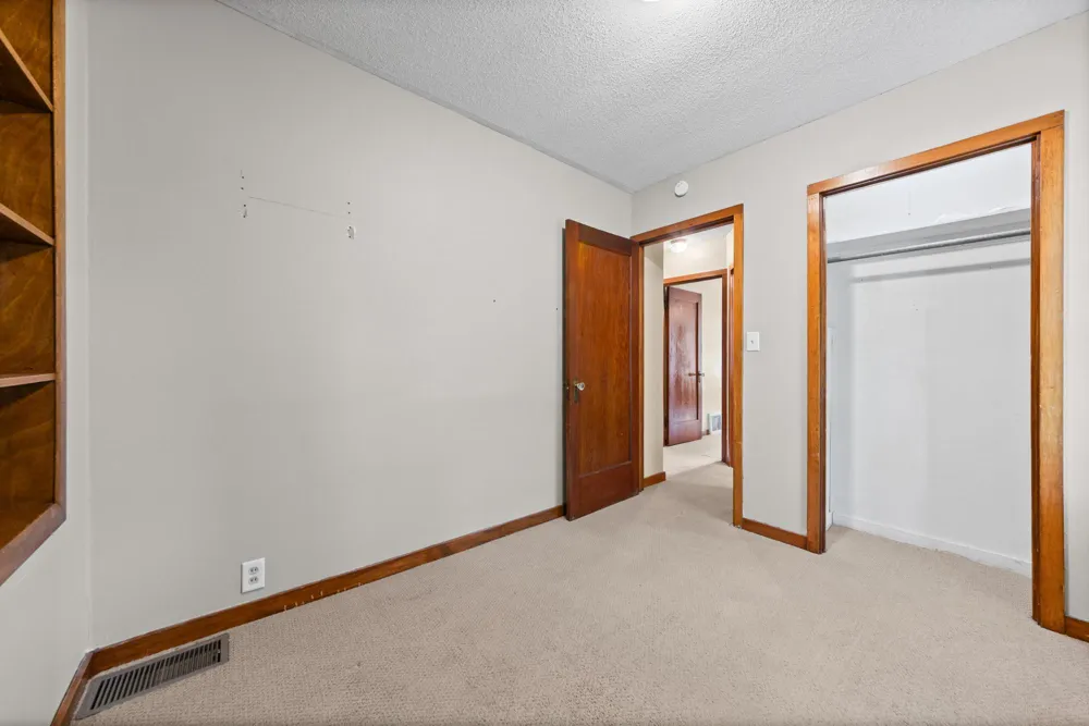 207 7th Street Waverly, MN 55390