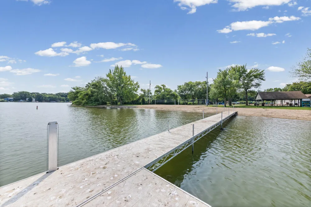 207 7th Street Waverly, MN 55390