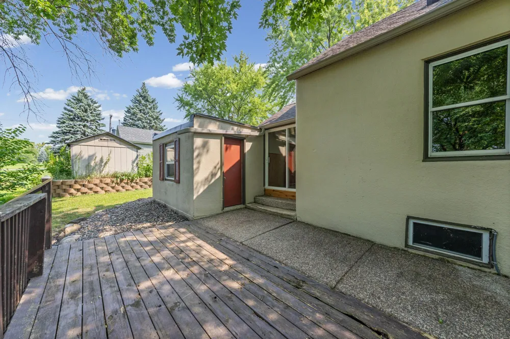 207 7th Street Waverly, MN 55390