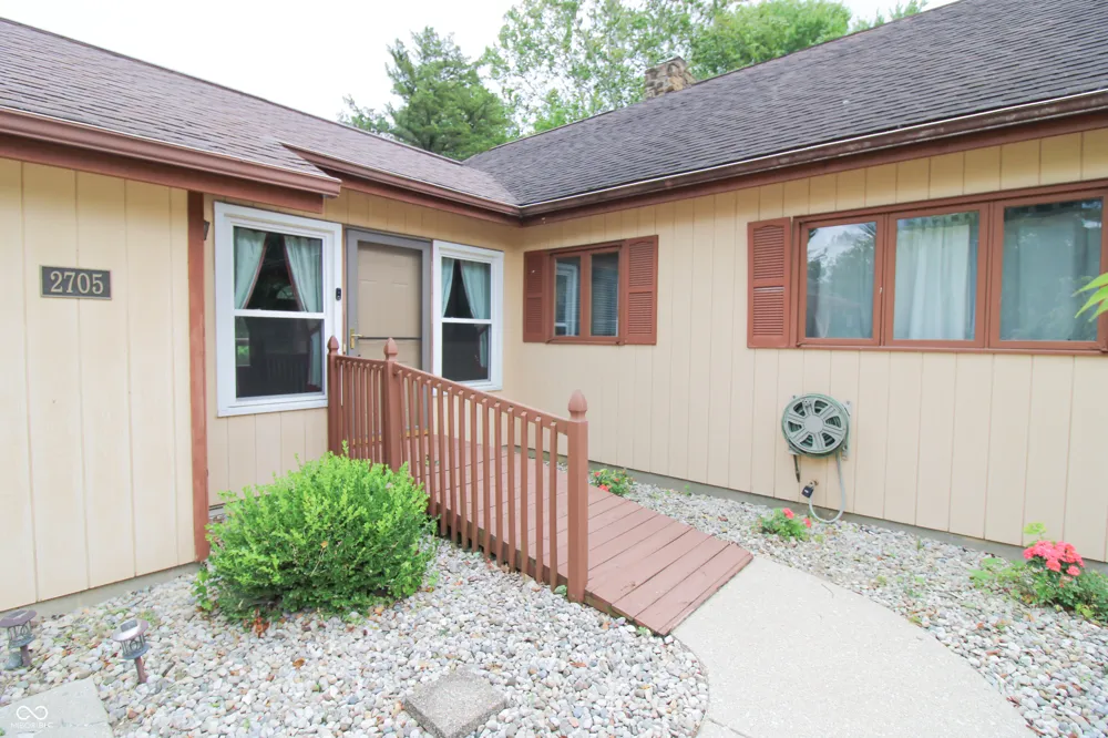 2705 W County Road 300 North Vernon, IN 47265