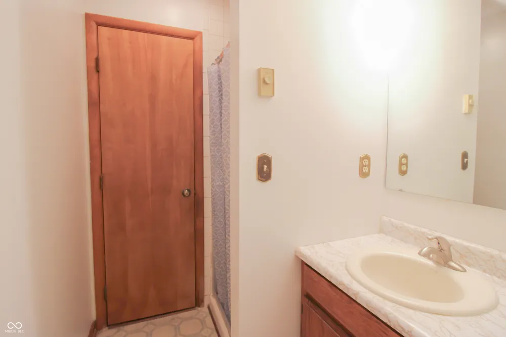 2705 W County Road 300 North Vernon, IN 47265