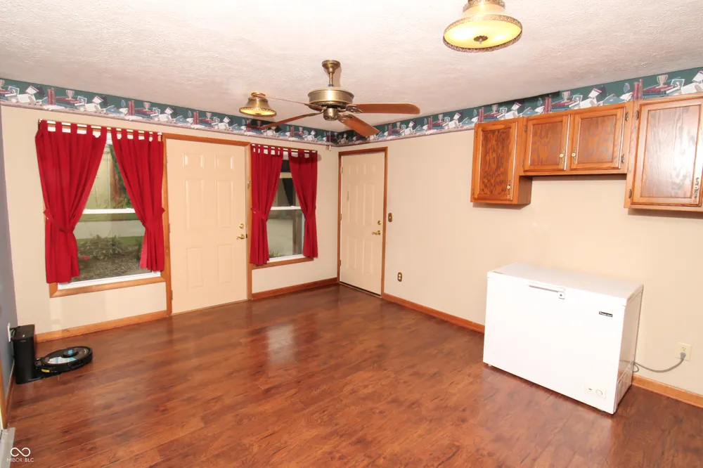 2705 W County Road 300 North Vernon, IN 47265