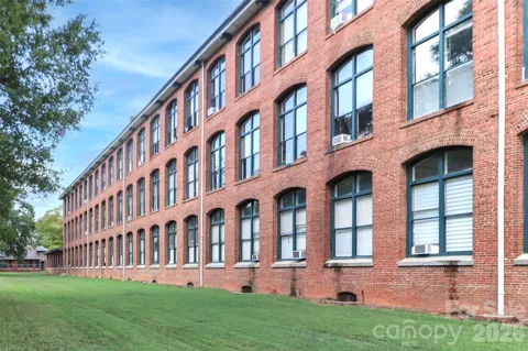 201 S Hoskins Road #315