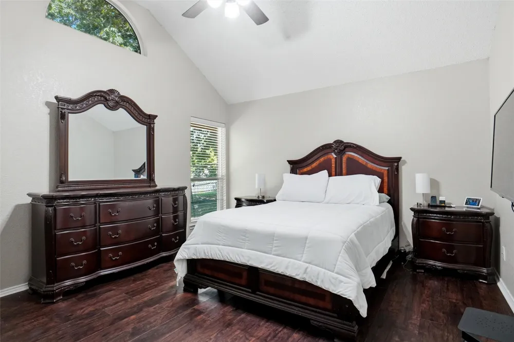 7108 Summerset Drive Benbrook, TX 76126