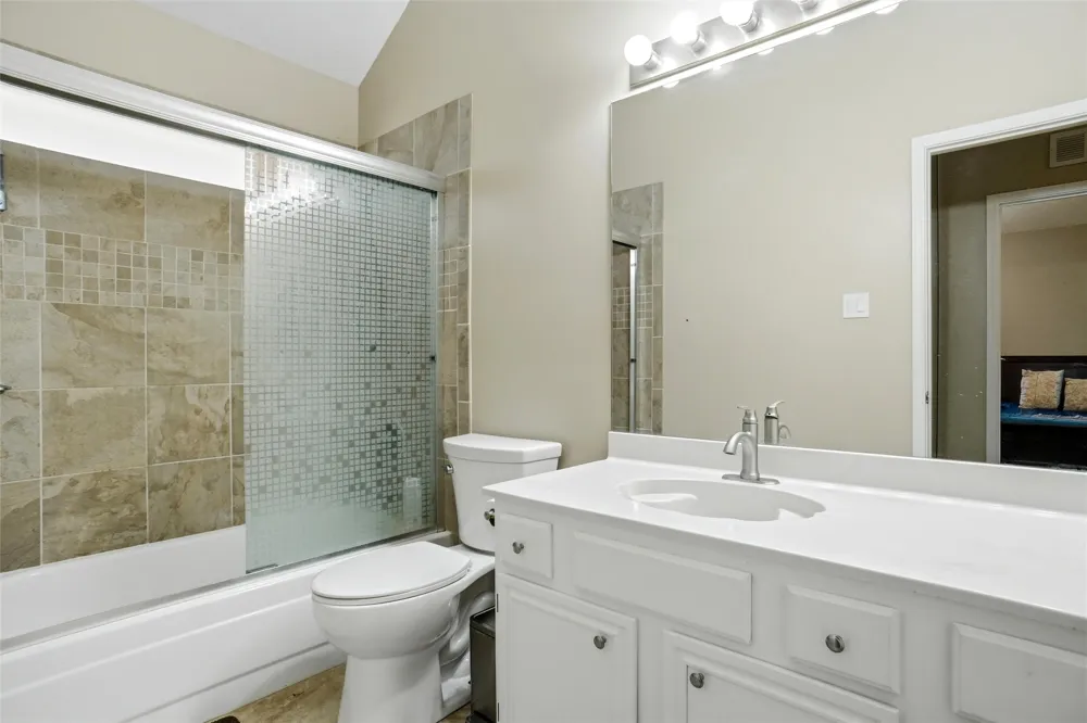 7108 Summerset Drive Benbrook, TX 76126