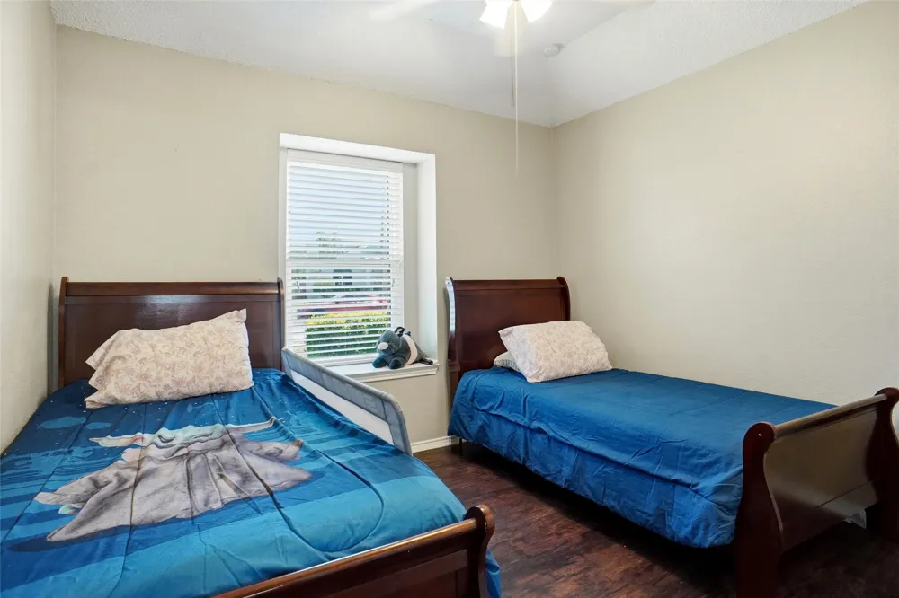 7108 Summerset Drive Benbrook, TX 76126