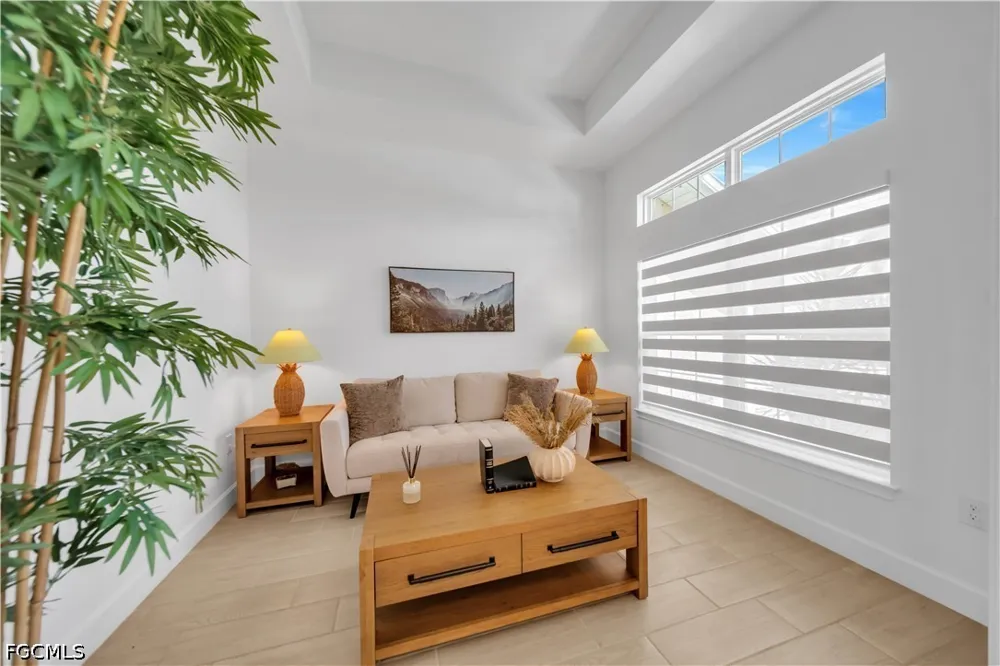 SE 11th Terrace Cape Coral, FL 33990