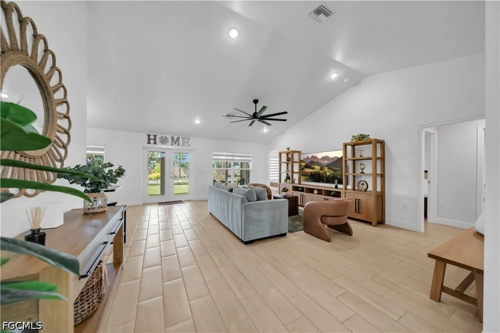 SE 11th Terrace Cape Coral, FL 33990